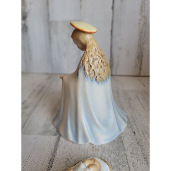 Goebel Mother Mary baby Jesus 214 A 1951 nativity scene Xmas figure set - Picture 6 of 7